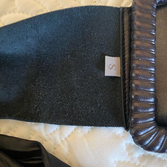 People Like Frank Black Sheath Dress with V-Neck for Cocktail Night Out - Picture 4 of 14